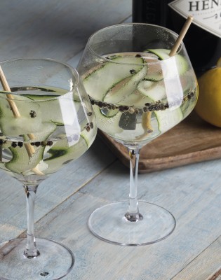Ginaissance Glass Set