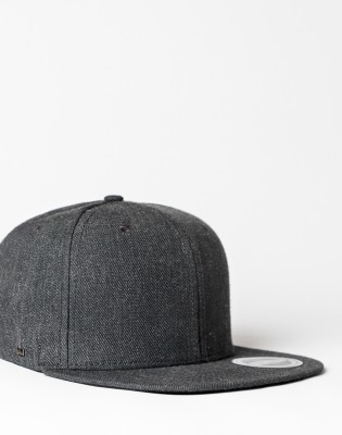 U15604 UFlex Flat Peak 6 Panel Fitted
