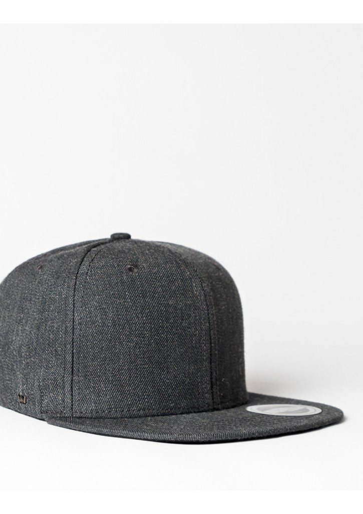U15604 UFlex Flat Peak 6 Panel Fitted
