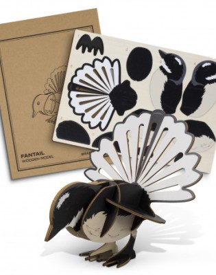 BRANDCRAFT Fantail Wooden Model